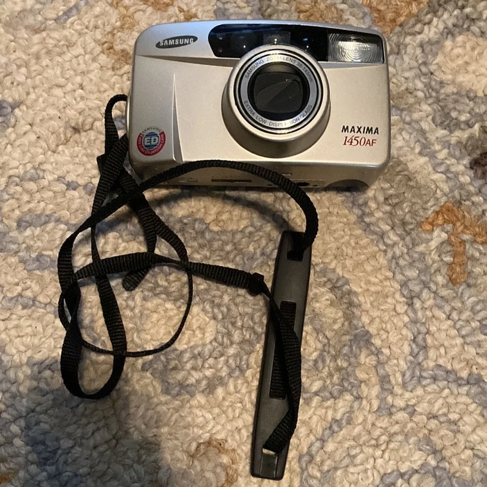 Samsung MAXIMA 145AF Film Camera